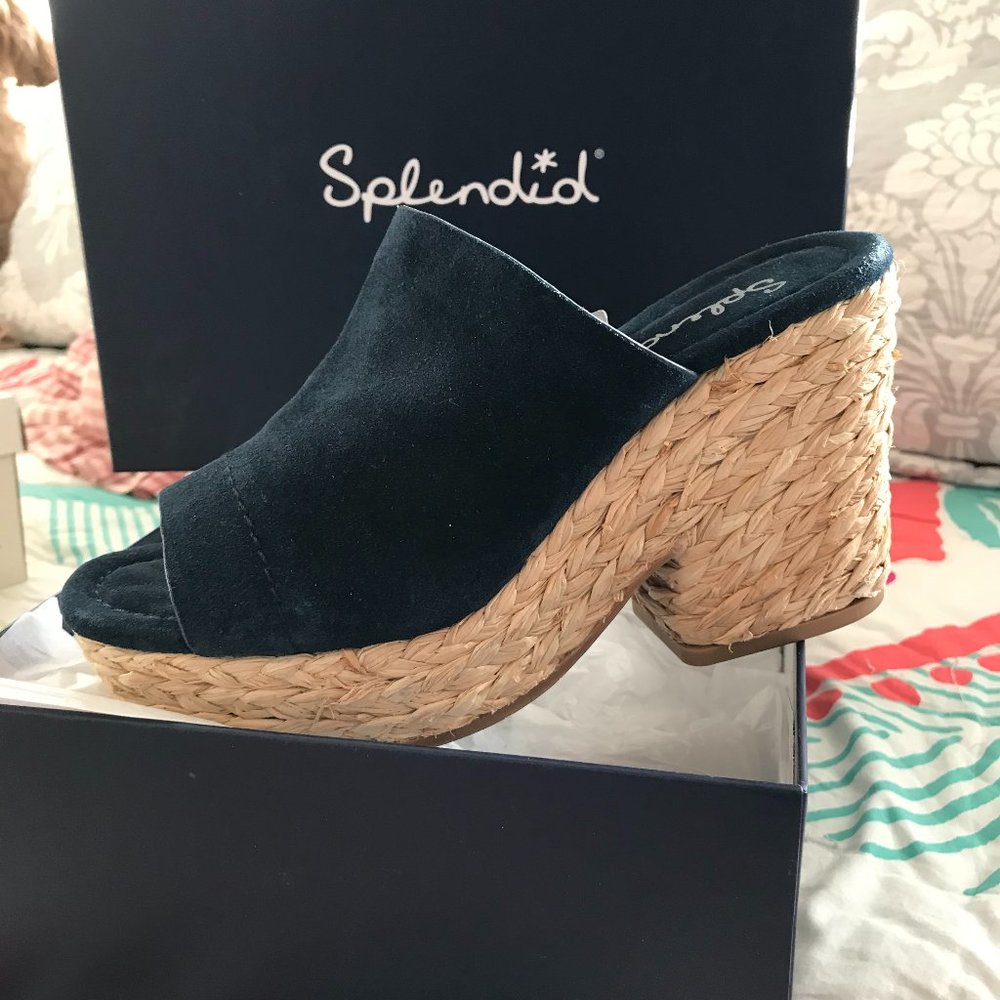 Slendid Navy Suede Open-toe Clog